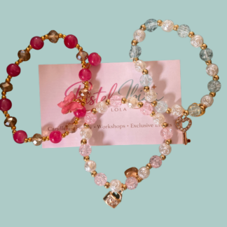 Handmade pastel armbandjes vlinder/ sleutel/ slot